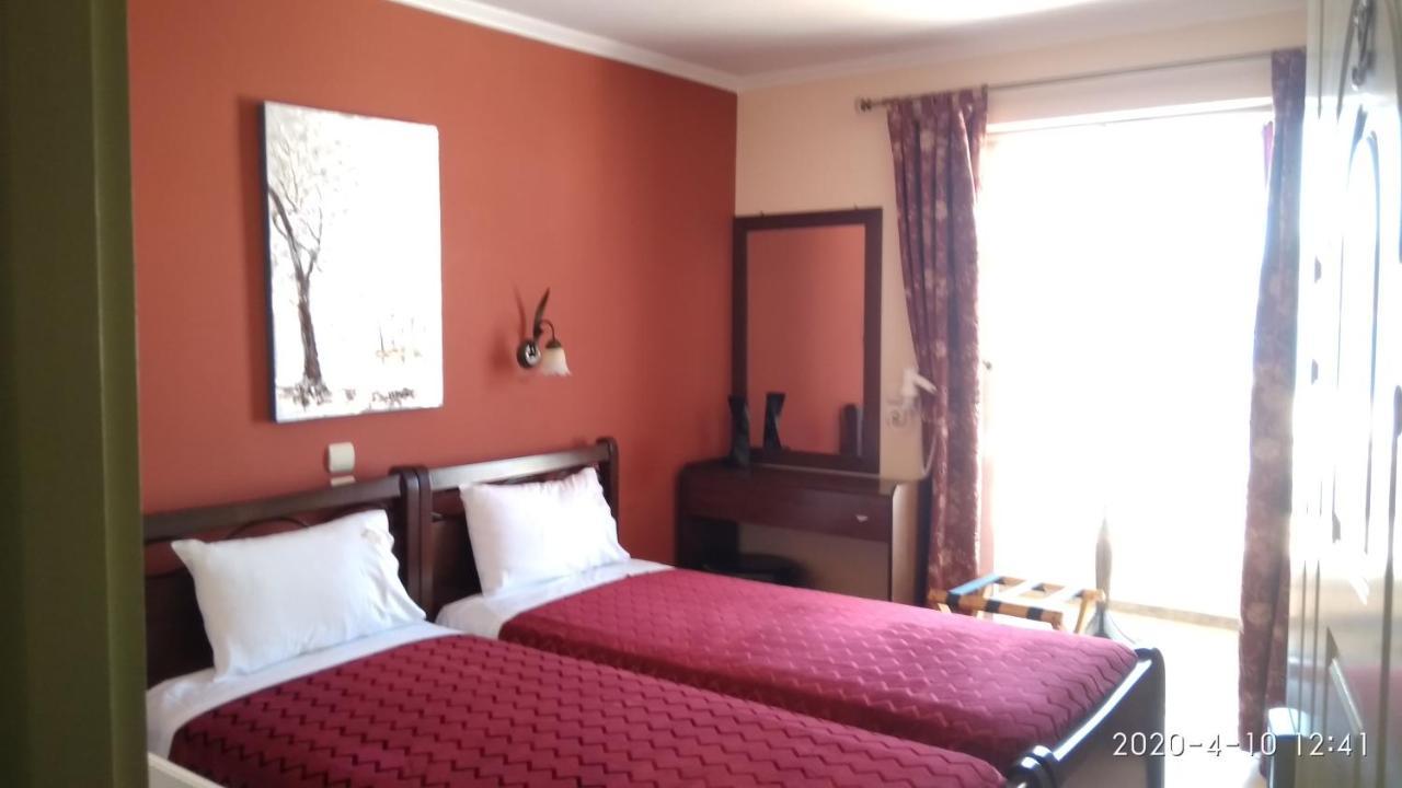 Palatino Hotel Loutra Edipsou  Eksteriør billede