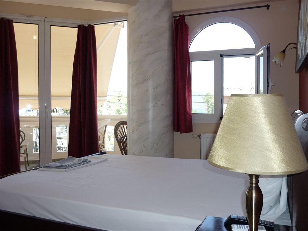 Palatino Hotel Loutra Edipsou  Eksteriør billede